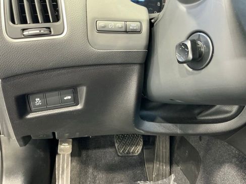 Used 2024 INFINITI Q50 Sensory image 50