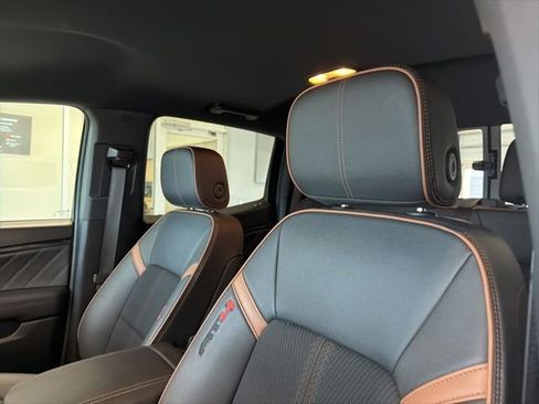 Used 2024 GMC Canyon AT4 w/ Canyon Safety Plus Package AWD/4WD image 13