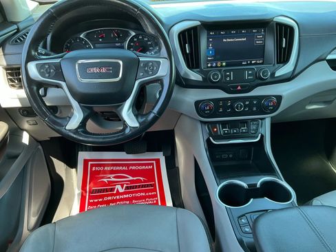 Used 2019 GMC Terrain SLT image 16