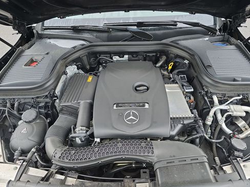 Used 2019 Mercedes-Benz GLC 300 4MATIC image 33