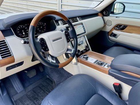 Used 2019 Land Rover Range Rover Supercharged AWD/4WD image 13