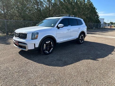 Used 2024 Kia Telluride S w/ S Sunroof Package AWD/4WD image 2