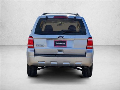 Used 2010 Ford Escape XLS image 7