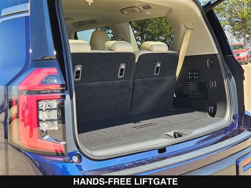 New 2025 Nissan Armada Platinum image 29