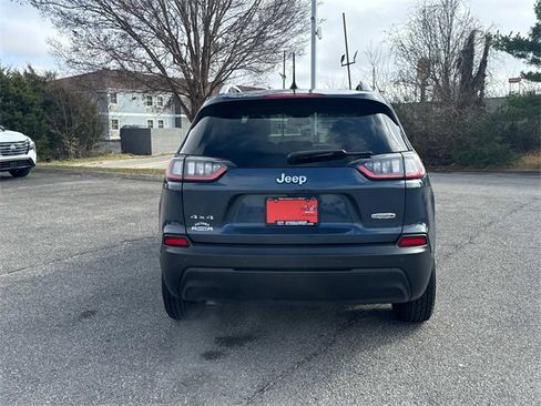 Used 2021 Jeep Cherokee Latitude Plus image 6