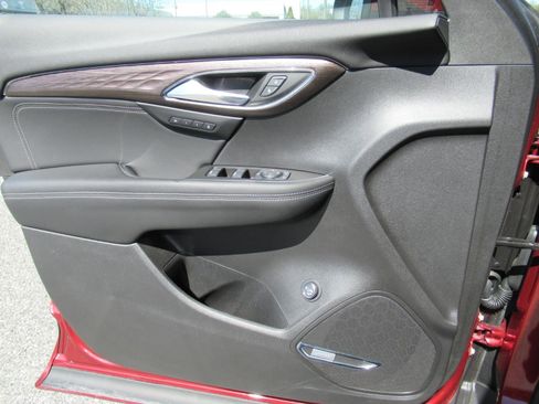 Used 2023 Buick Envision Avenir FWD image 19