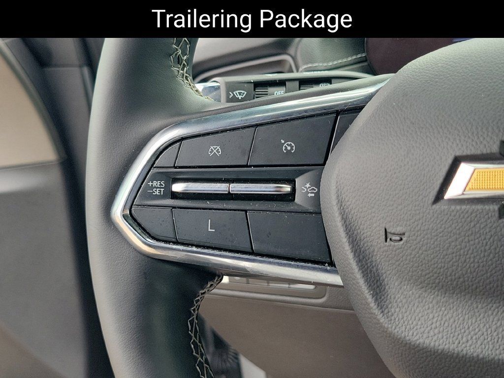 Used 2024 Chevrolet Traverse LT w/ Trailering Package AWD/4WD image 13