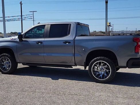 Used 2021 Chevrolet Silverado 1500 LT Trail Boss image 4