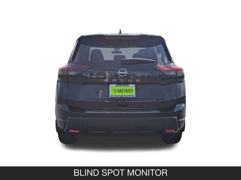 New 2026 Nissan Rogue SV FWD image 9