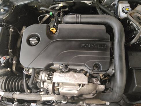 Used 2019 Chevrolet Malibu LT w/ LPO, Convenience Package 2 FWD image 30
