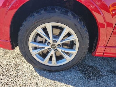 Used 2024 Audi Q3 2.0T Premium image 26