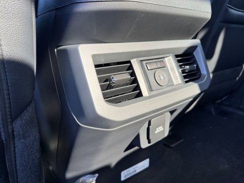 New 2026 Ford F250 Lariat w/ Black Appearance Package image 20