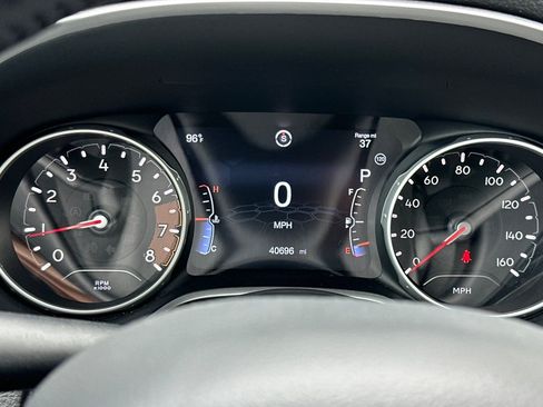 Used 2019 Jeep Compass Latitude AWD/4WD image 29