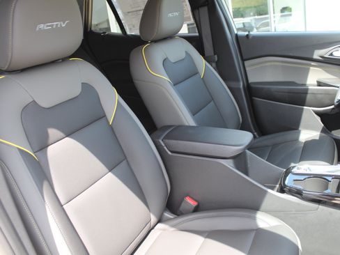 New 2026 Chevrolet Trax ACTIV w/ Driver Confidence Package FWD image 15