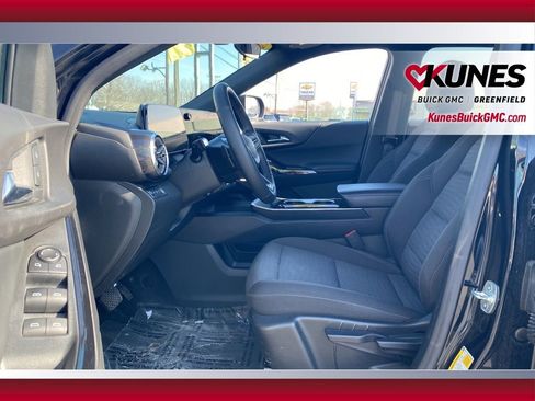 Used 2025 Chevrolet Equinox LT AWD/4WD image 20