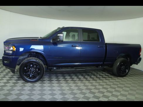 Used 2024 RAM 2500 Big Horn w/ Night Edition AWD/4WD image 16