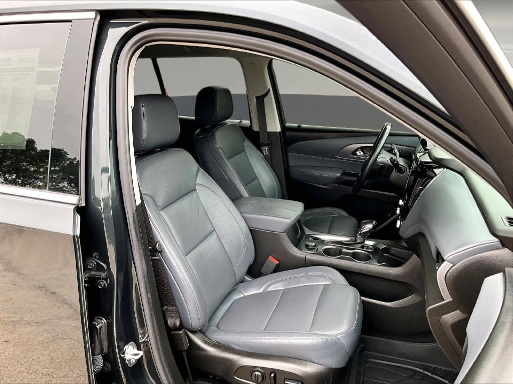 Used 2021 Chevrolet Traverse Premier AWD/4WD image 33