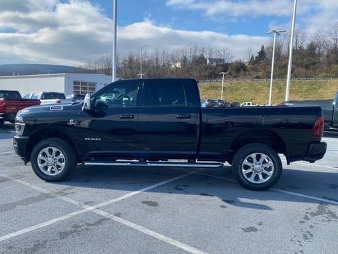 New 2026 RAM 3500 Laramie w/ Towing Technology Group AWD/4WD image 4
