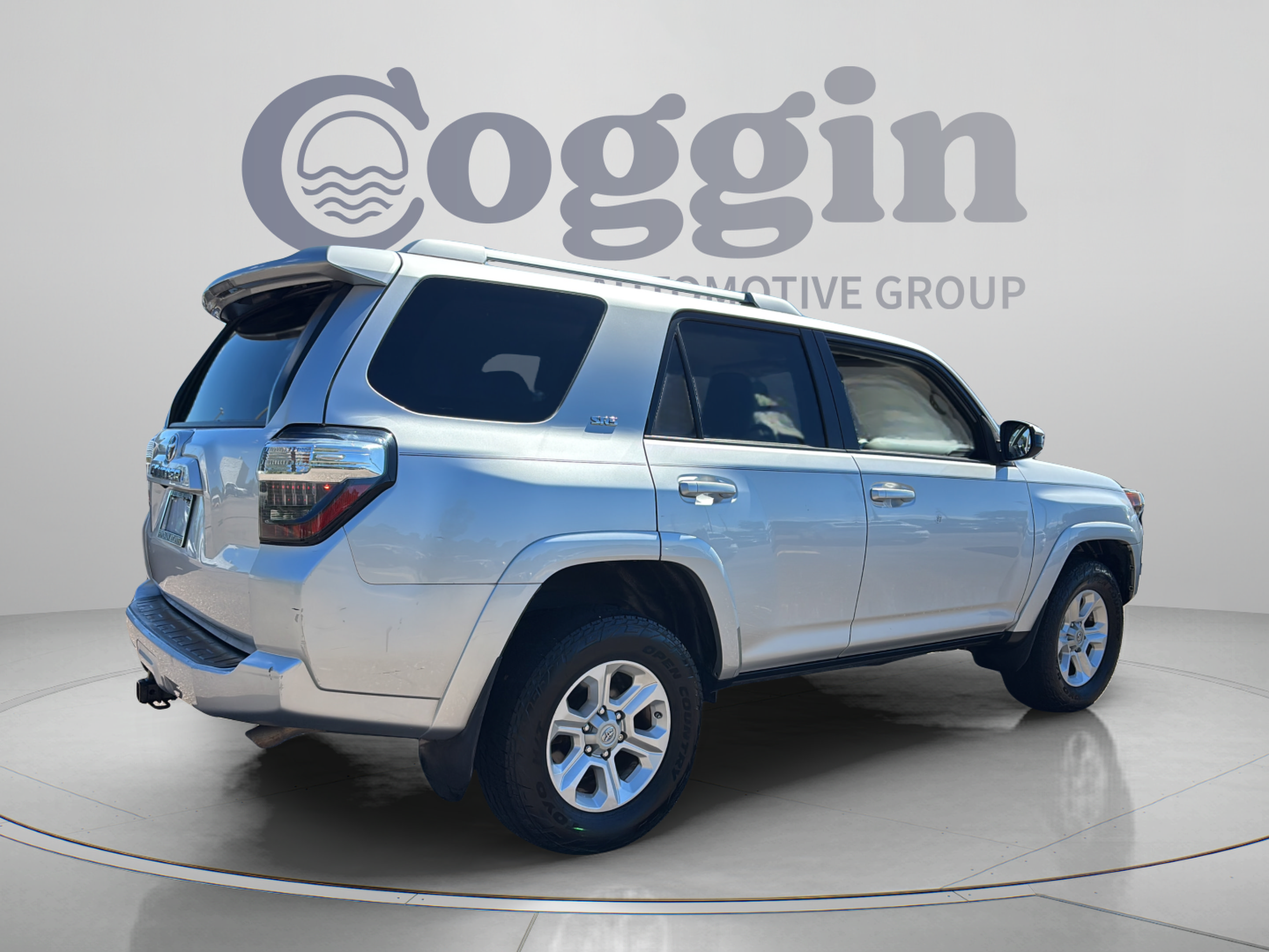 Used 2015 Toyota 4Runner SR5 RWD image 5