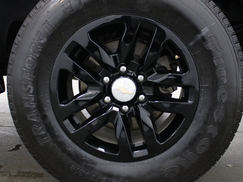 Used 2020 Chevrolet Silverado 1500 LTZ w/ LTZ Convenience Package image 8