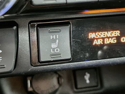 Certified 2020 Toyota RAV4 XLE w/ Convenience Package AWD/4WD image 20