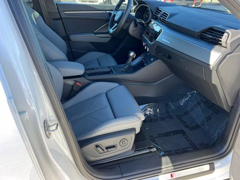 Used 2025 Audi Q3 2.0T Premium w/ Convenience Package image 13