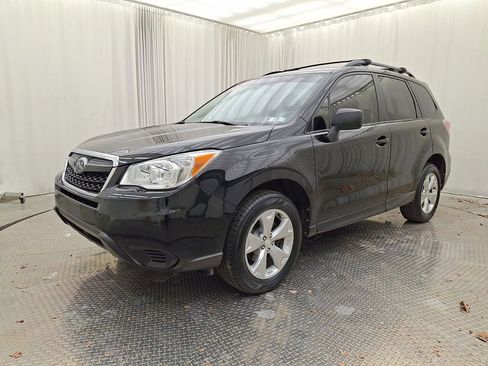Used 2016 Subaru Forester 2.5i w/ Alloy Wheel Package image 4