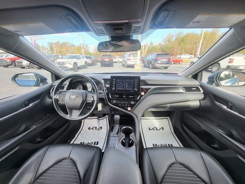 Used 2023 Toyota Camry SE image 14