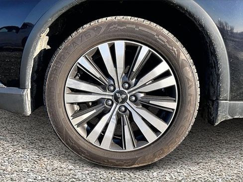 Used 2019 Mitsubishi Outlander SE image 8