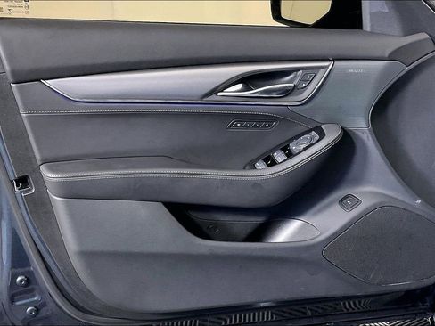 Used 2025 Cadillac CT5 Premium Luxury image 25