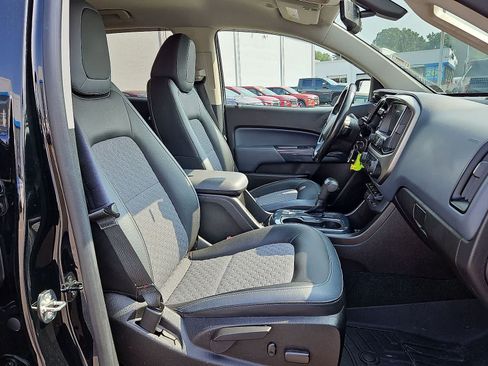 Used 2016 Chevrolet Colorado Z71 AWD/4WD image 31