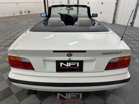 Used 1999 BMW 323i Convertible RWD image 16