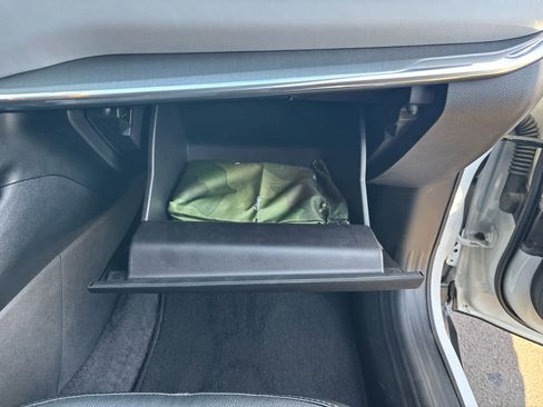 Used 2023 Jeep Compass Limited image 22