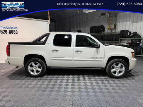 Used 2008 Chevrolet Avalanche LTZ w/ LTZ Preferred Equipment Group image 4