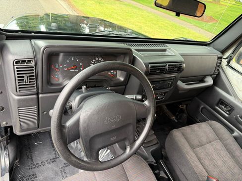 Used 2004 Jeep Wrangler X w/ Wheel Plus Group AWD/4WD image 10