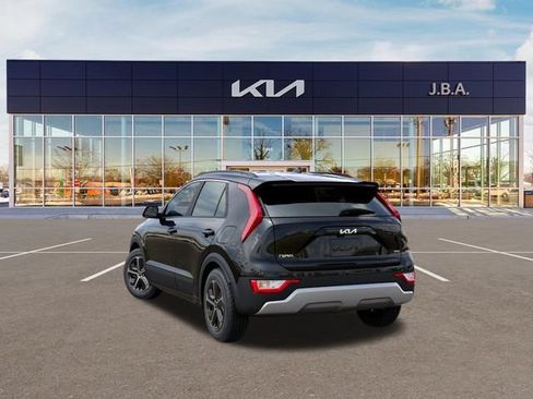 New 2026 Kia Niro LX FWD image 4