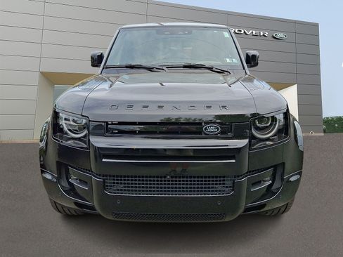 New 2026 Land Rover Defender 110 X-Dynamic SE AWD/4WD image 2