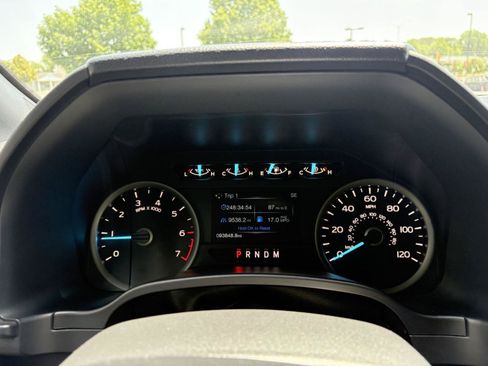 Used 2020 Ford F150 XLT w/ Equipment Group 302A Luxury AWD/4WD image 13