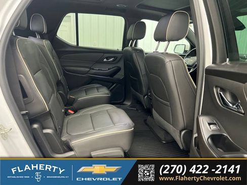 Used 2023 Chevrolet Traverse Premier AWD/4WD image 13