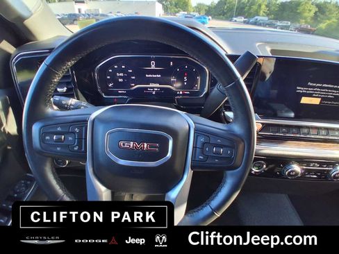 Used 2024 GMC Sierra 1500 SLE AWD/4WD image 20