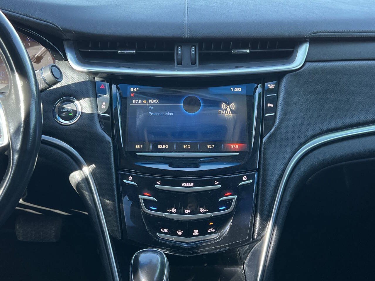 Used 2015 Cadillac XTS w/ Rear Seat Comfort Package FWD image 10