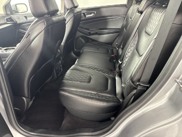 Used 2023 Ford Edge Titanium AWD/4WD image 21