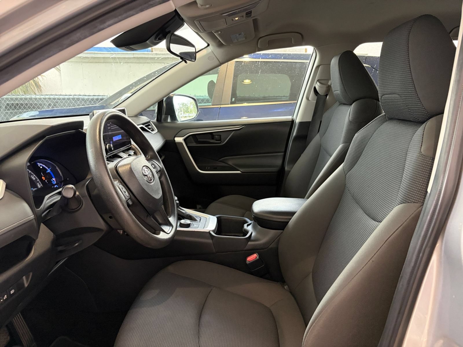 Used 2024 Toyota RAV4 LE AWD/4WD image 26