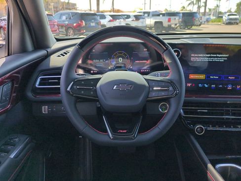 New 2026 Chevrolet Traverse RS image 11