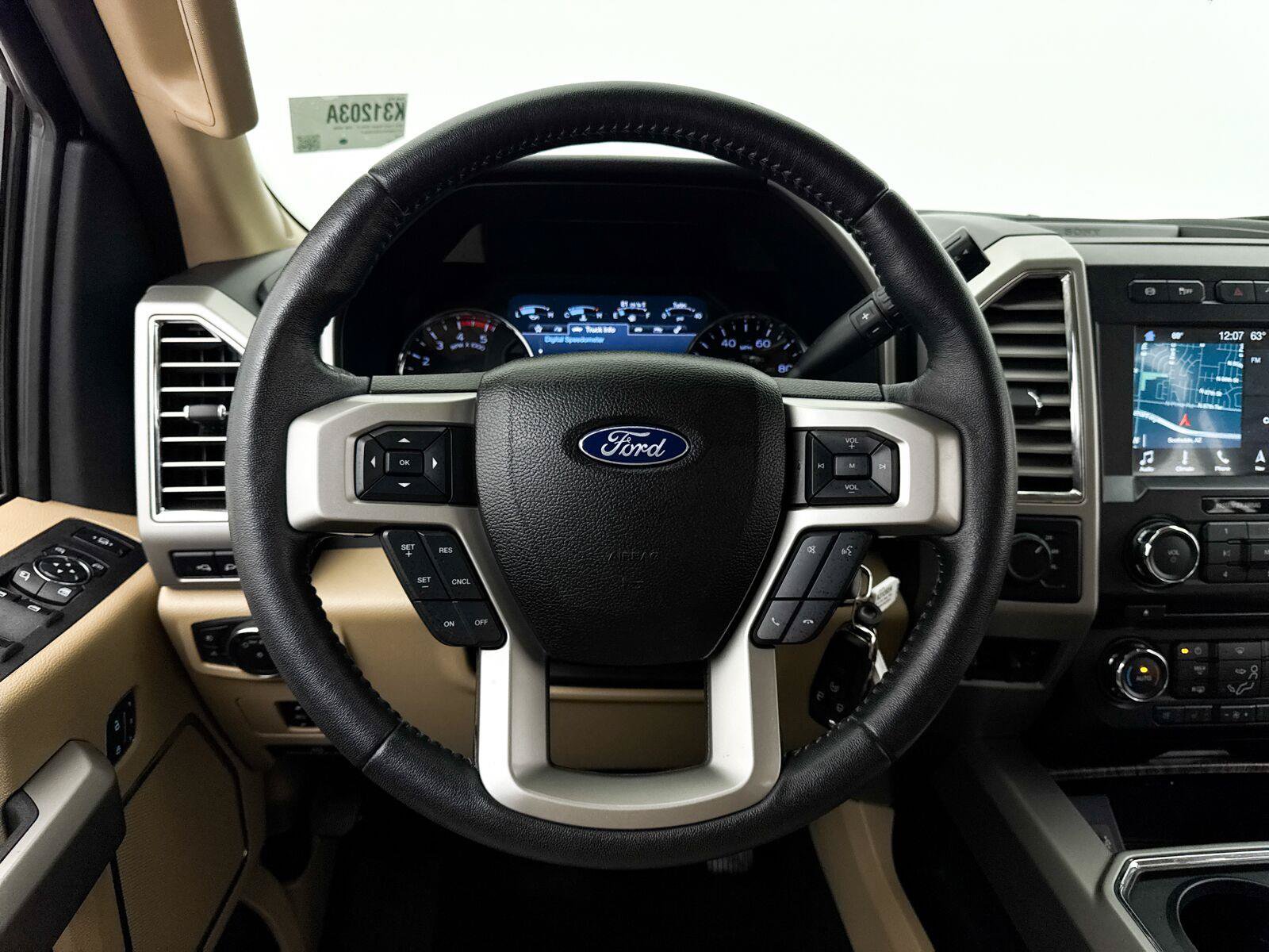Used 2017 Ford F250 Lariat w/ Lariat Value Package AWD/4WD image 3