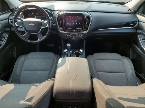 Used 2020 Chevrolet Traverse LT FWD image 3
