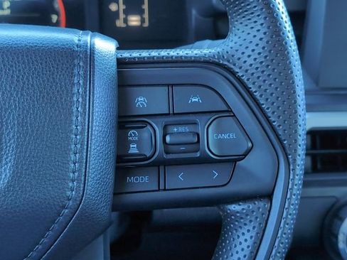 Used 2025 Toyota Tacoma SR image 28