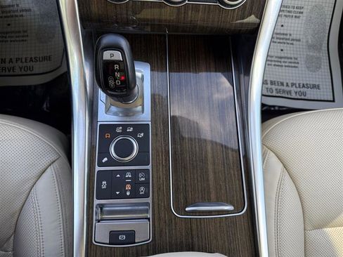 Used 2017 Land Rover Range Rover Sport HSE image 23