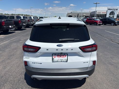 Used 2025 Ford Escape Active AWD/4WD image 6