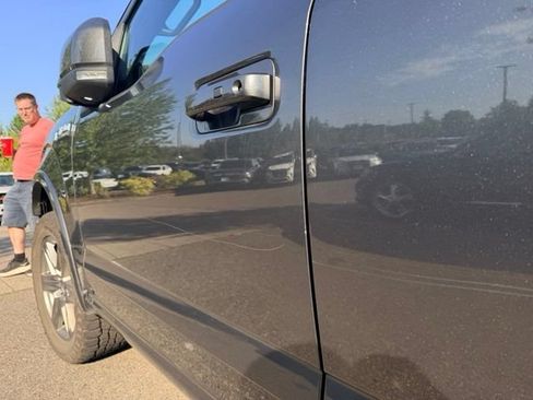Used 2020 Ford F150 Lariat w/ Equipment Group 502A Luxury AWD/4WD image 8